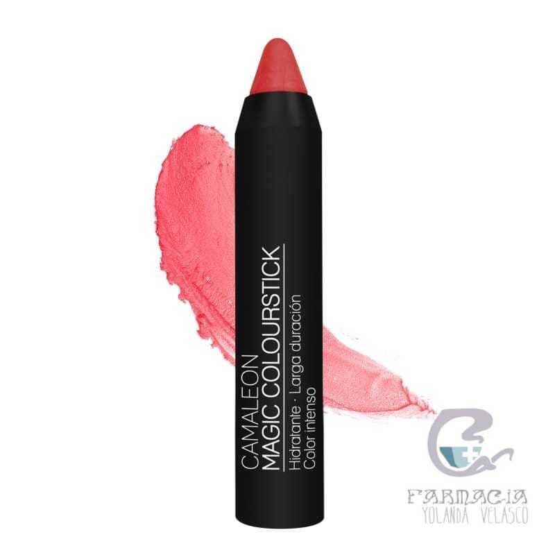 Camaleon Magic Colour Stick Labial Coral de FlyFarma, mostrando un labial con tono coral vibrante y
