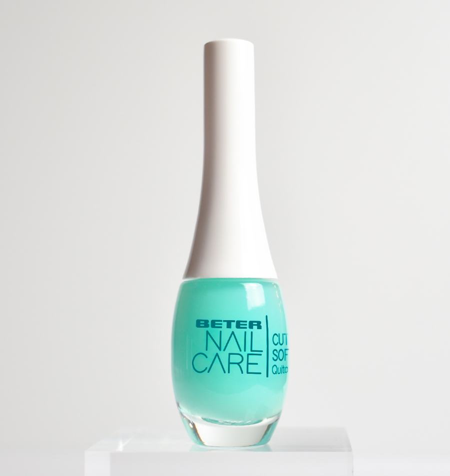 Bote de Cuticle Softener Quitacuticulas Beter Nai de Beter para ablandar y retirar cutículas.